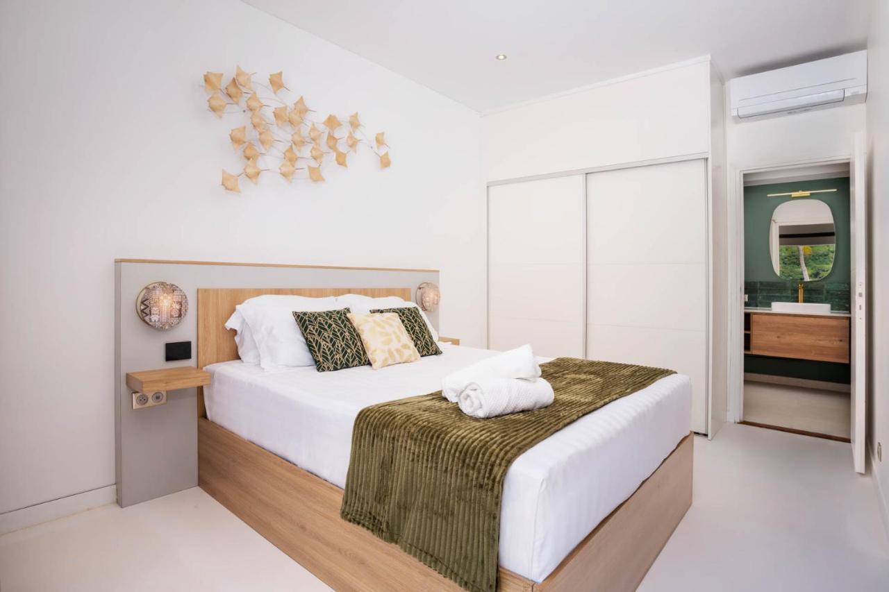 Cook'S Bay Hotel & Suites Paopao Εξωτερικό φωτογραφία