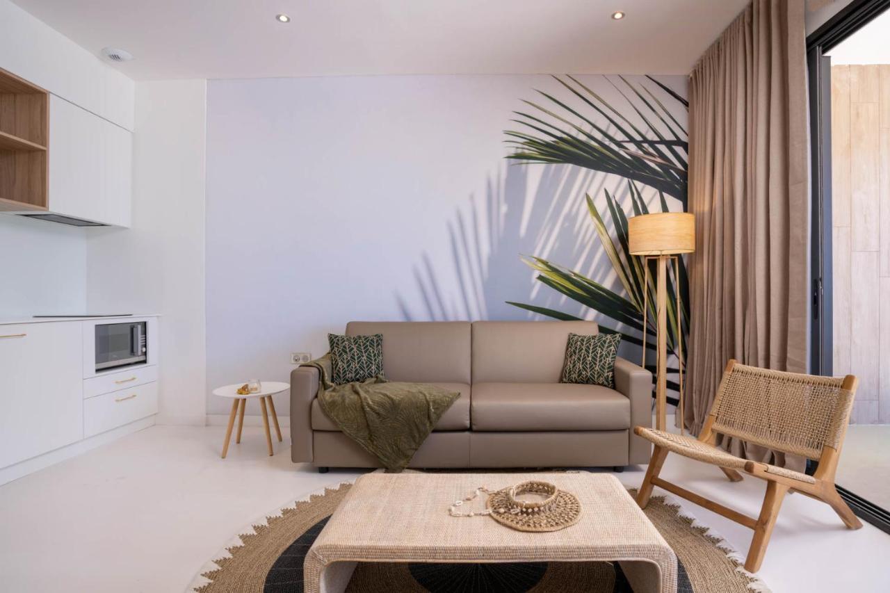 Cook'S Bay Hotel & Suites Paopao Εξωτερικό φωτογραφία