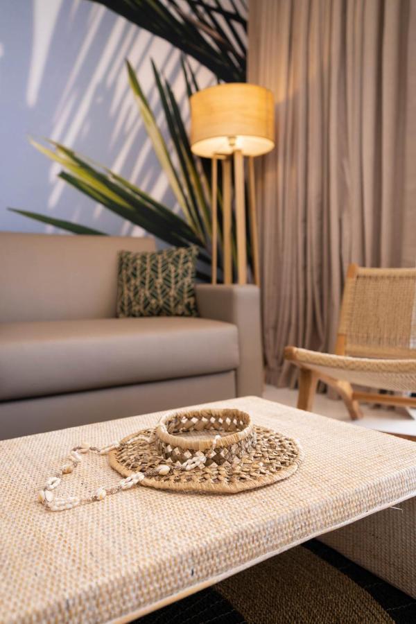 Cook'S Bay Hotel & Suites Paopao Εξωτερικό φωτογραφία