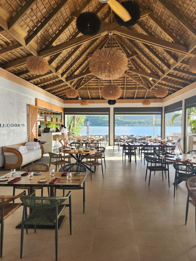 Cook'S Bay Hotel & Suites Paopao Εξωτερικό φωτογραφία